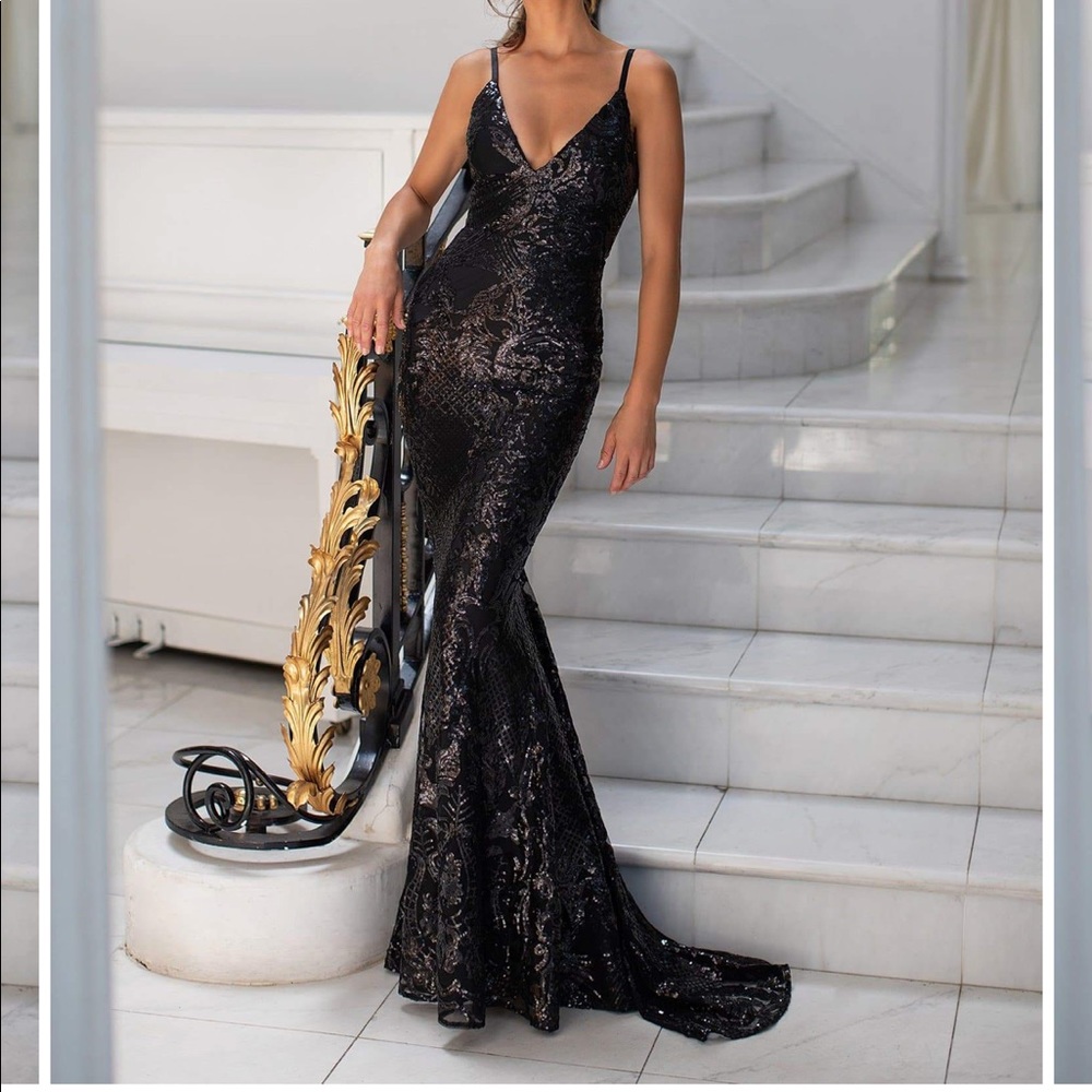 Designer gown worn once!!! Size xs